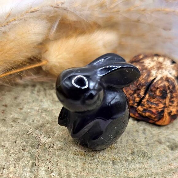 Nature Obsidian Hand Carved Bunny Decor Figure - Picture 5 of 10